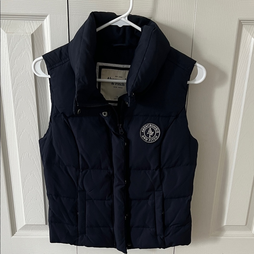 Abercrombie & Fitch Black and Cream Jacket